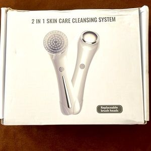 2 in 1 Skin Cleansing & Rejuvination System New in Box.